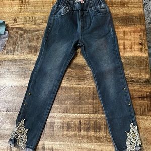 Mae*Li Rose Vintage girls 4t jeans.